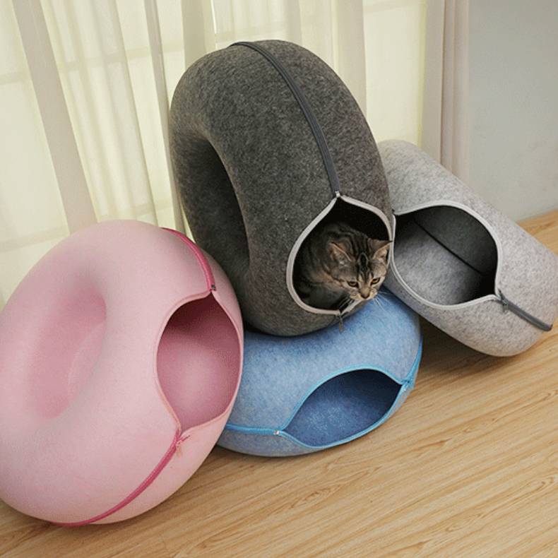 Gray felt cat tunnel bed, cozy pet cave made of natural felt material, ideal for cat relaxation and play.